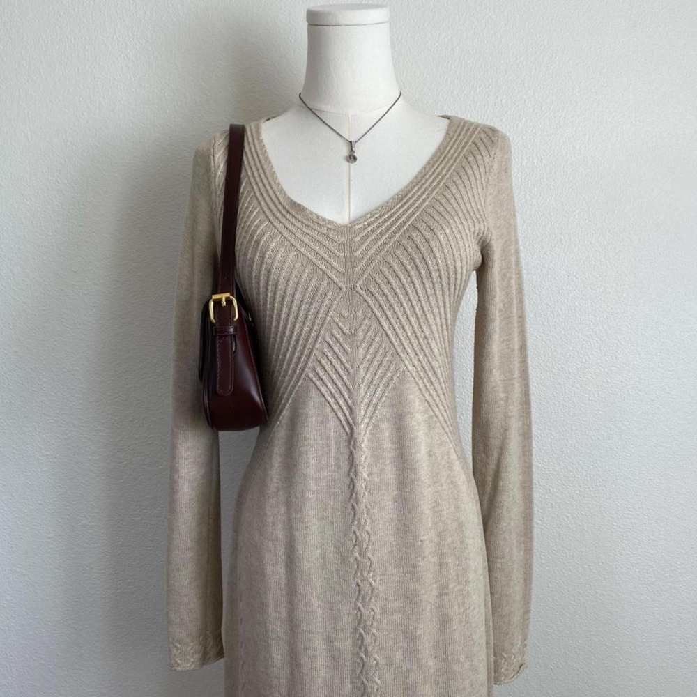 Vintage Y2K Max Studio Tan Knit V Neck Long Sleeve Midi Dress Preppy Cottage